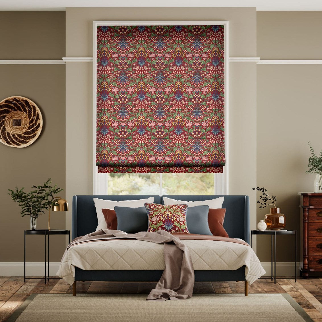 V&A William Morris Hyacinth Russet Roman Blind