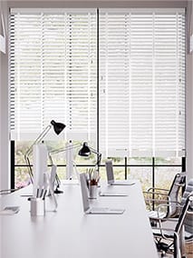 ColorizedZoom Contract Atlanta Bright White & Igloo Faux Wood Blind - 50mm Slat 3361