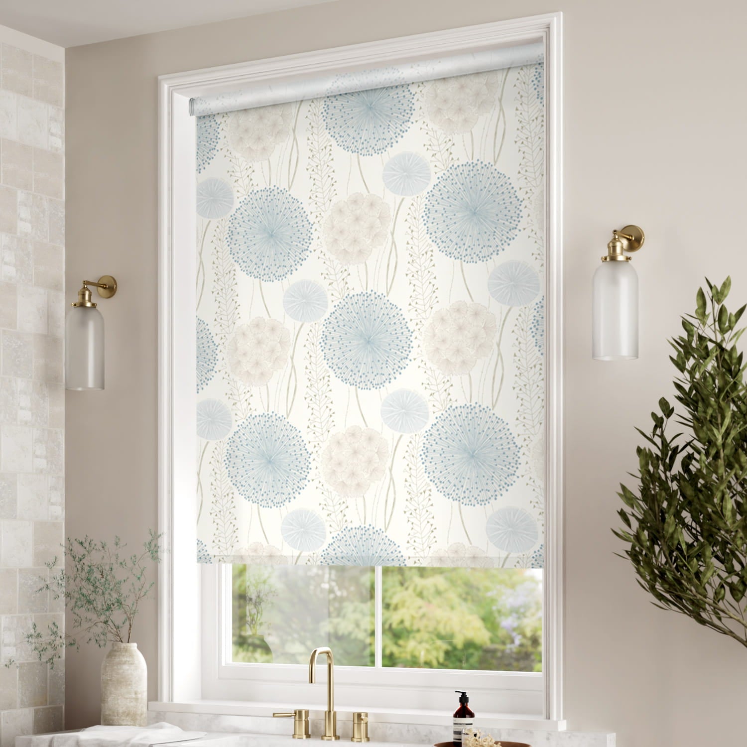 ColorizedZoom Gardenia Blush Cloud  Roller Blind 3688