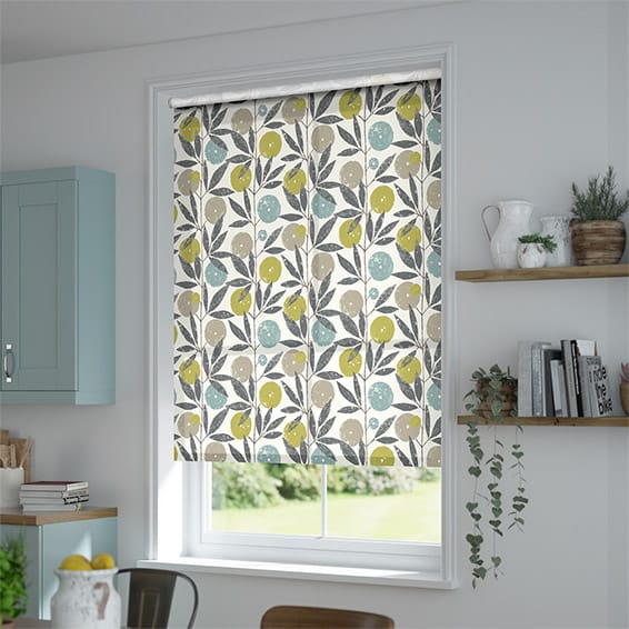 ColorizedZoom Blomma Trail Kiwi Roller Blind 3707