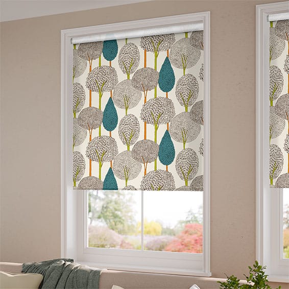 ColorizedZoom Silhouette Peacock Roller Blind 3755