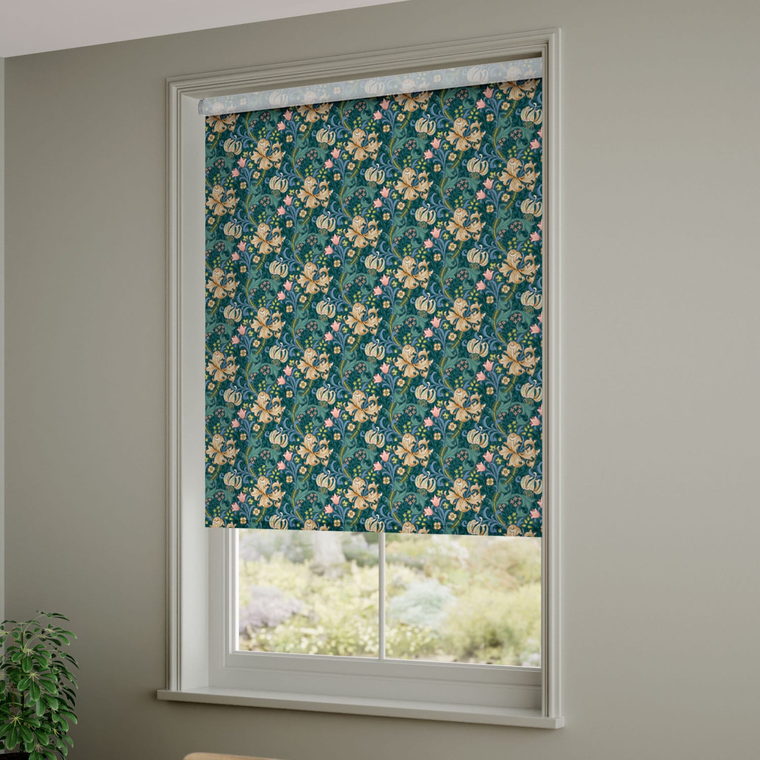 ColorizedZoom William Morris Golden Lily Evergreen Roller Blind 4148