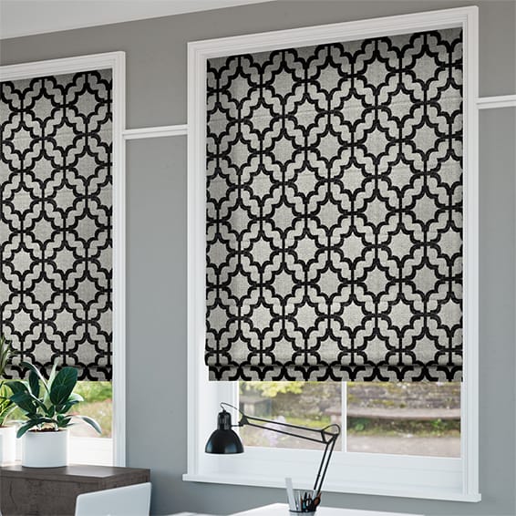 ColorizedZoom Lattice Black Roman Blind