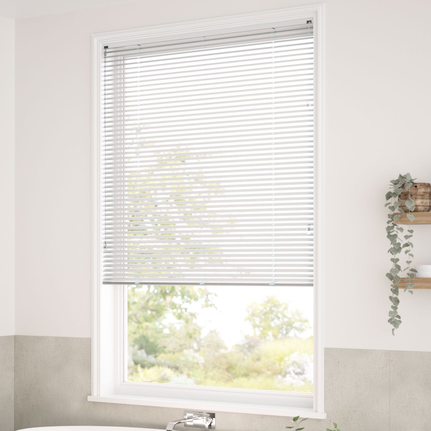 ColorizedZoom Lamode Premium Chrome  Venetian Blind 8167