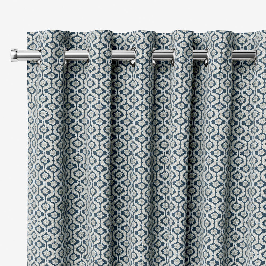 ColorizedZoom  9083