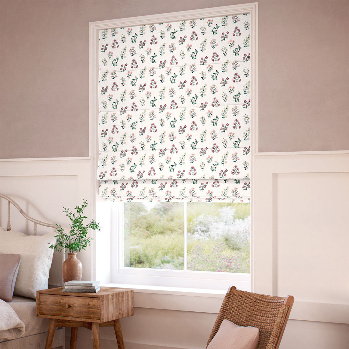 ColorizedZoom Leiden Berry Punch Roman Blind
