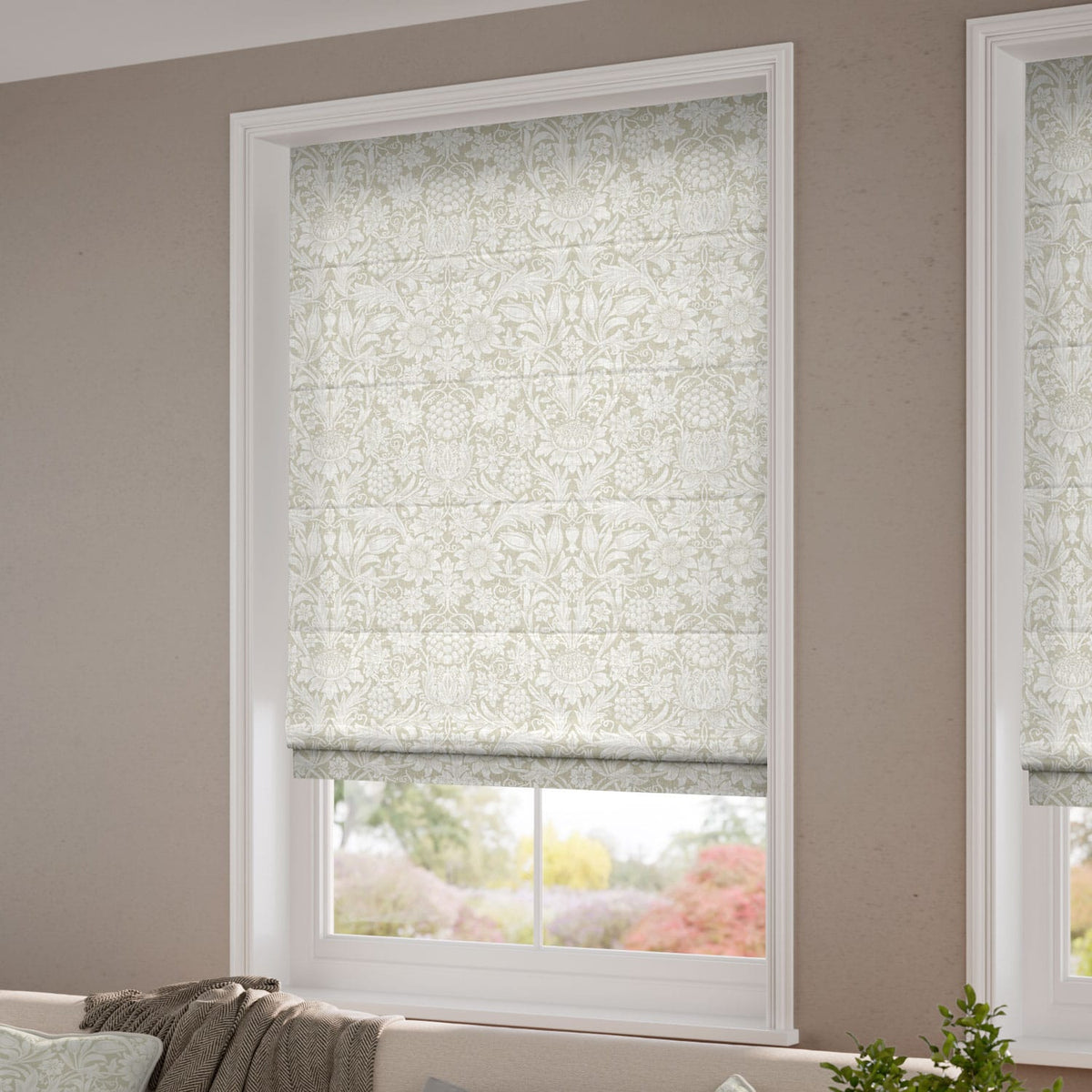 ColorizedZoom William Morris Sunflower Linen Roman Blind 7098