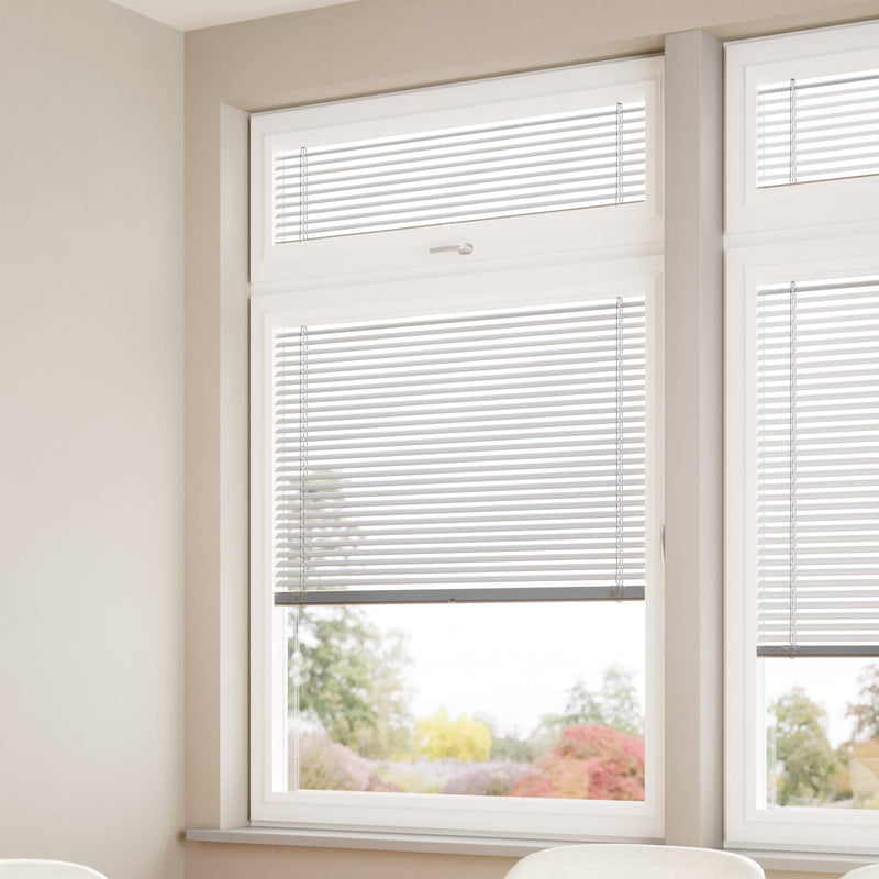ColorizedZoom PerfectFIT Silver Venetian Blind 7885