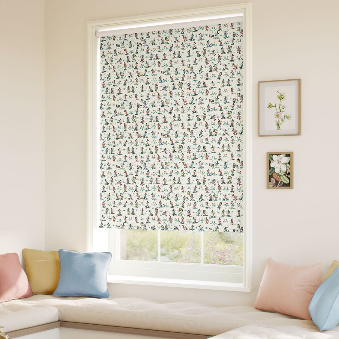 ColorizedZoom Mickey & Minnie Blackout Natural Roller Blind 9292