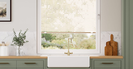 aluminium venetian blind in a kitchen